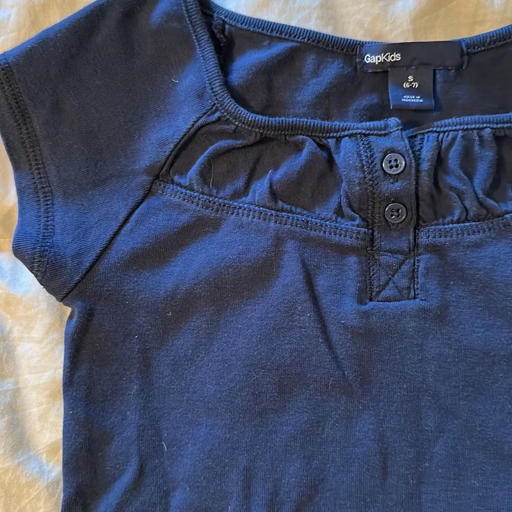 3/$15 Gap Kids Short Sleeve Shirt